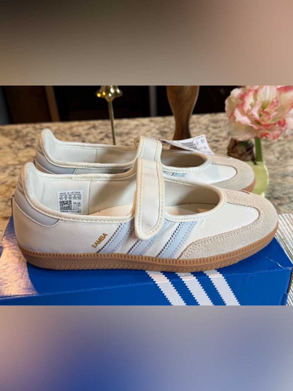 NEW adidas Samba Jane Slide On W Clowhi/Gum3/Halblu JR7339 Sneakers, Size 7.5